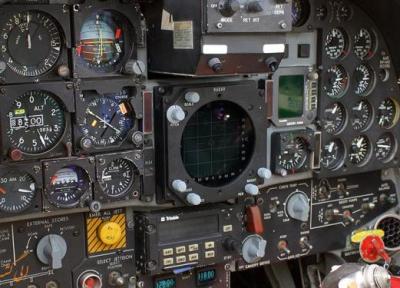 وظیفه دکمه های کابین خلبان چیست؟