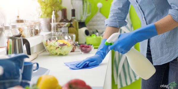 9 ترفند برای تمیز کردن آشپزخانه در یک چشم بهم زدن!