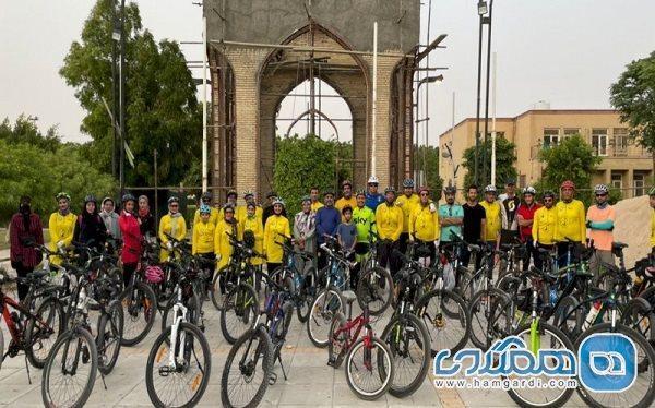برگزاری همایش دوچرخه سواری سایکل گردشگر ها در بوشهر