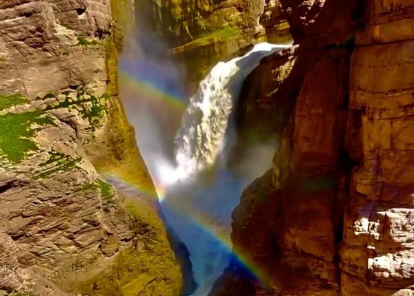 تصاویر وحشی ترین آبشار ایران ، 2 رنگین کمان حیرت انگیز!